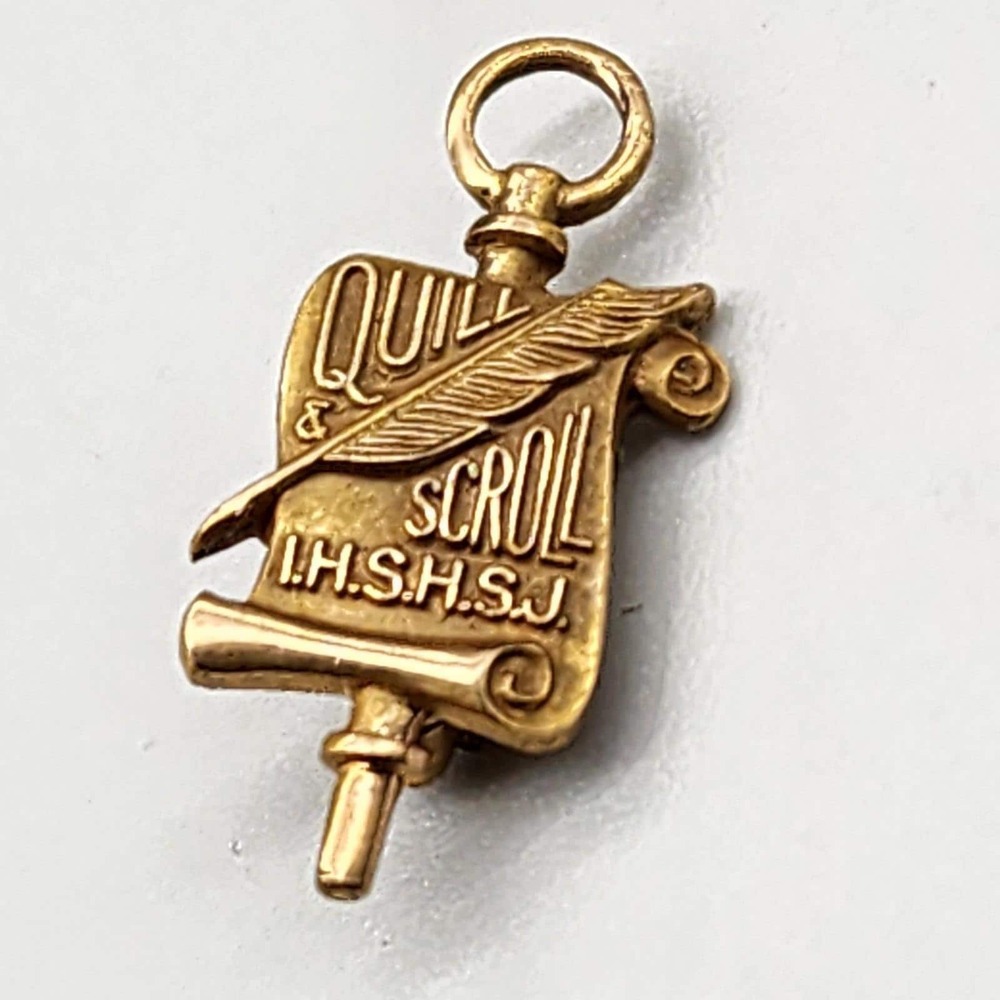 Vintage Collectible Pin‎ Quill & Scroll Journalism Award I.H.S.H.S.J. Gold Plate